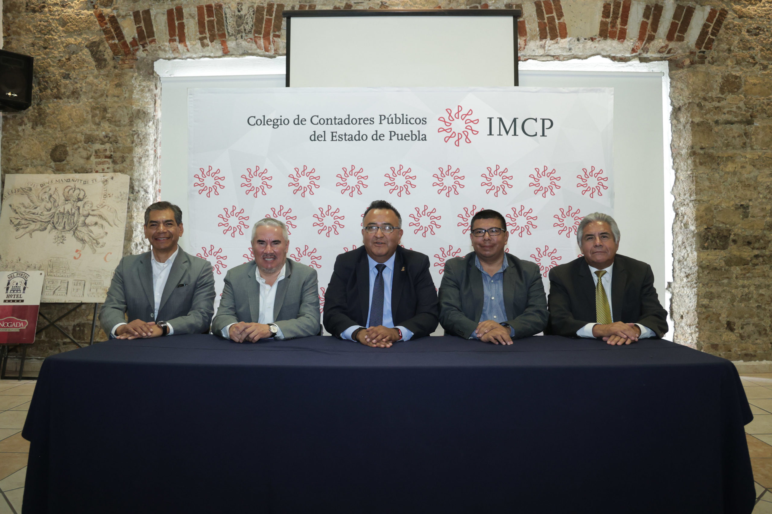 Colegio de Contadores de Puebla califica cartas de invitación del SAT como “terrorismo fiscal”