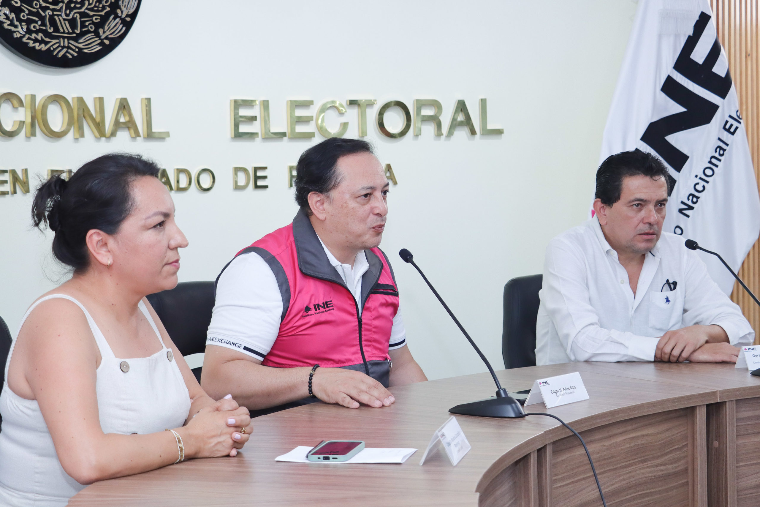 Partidos políticos bloquean debates entre aspirantes a la diputación federal: INE Puebla