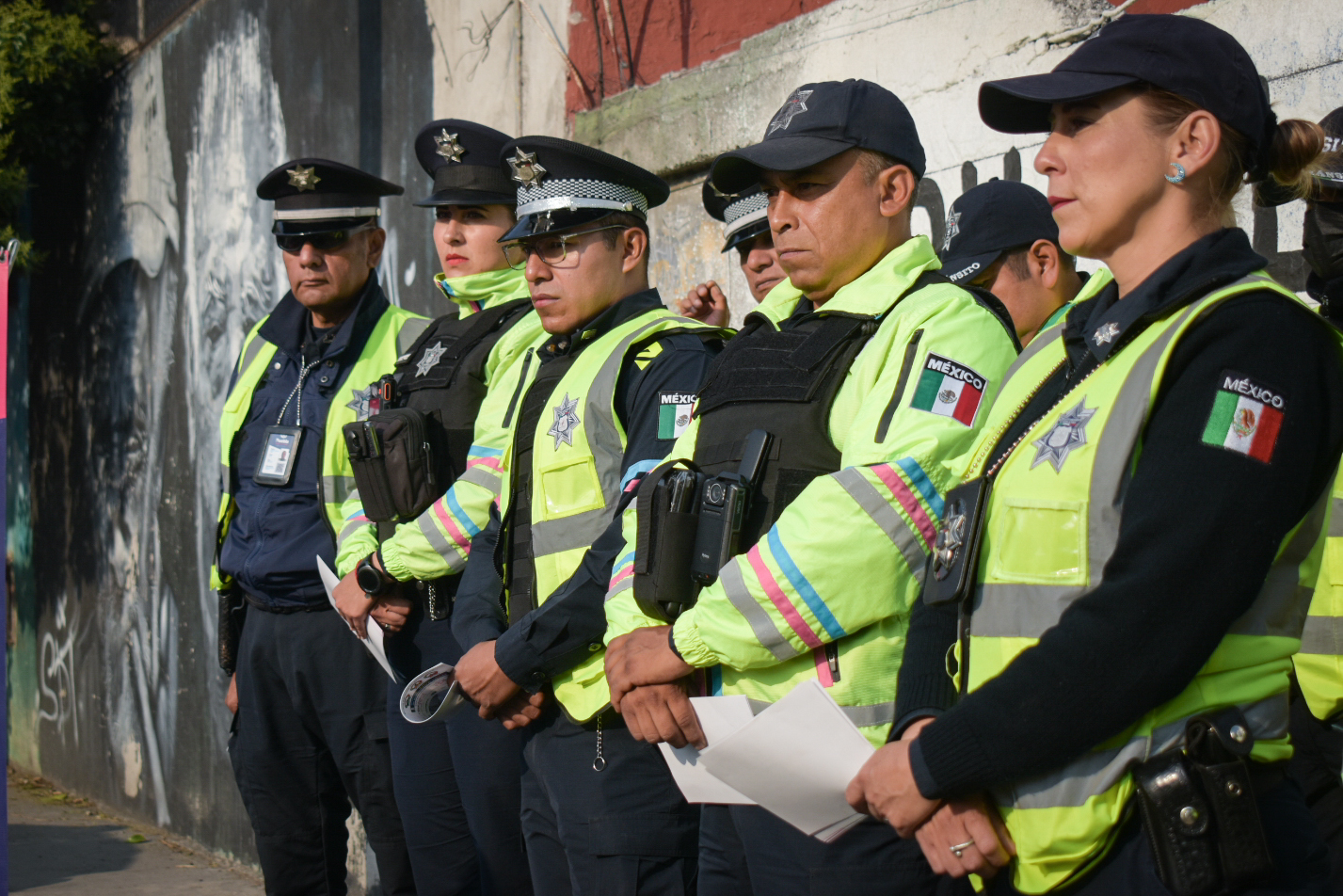 Gobierno municipal llevará a cabo operativos para combatir apartado de lugares y mejorar la movilidad