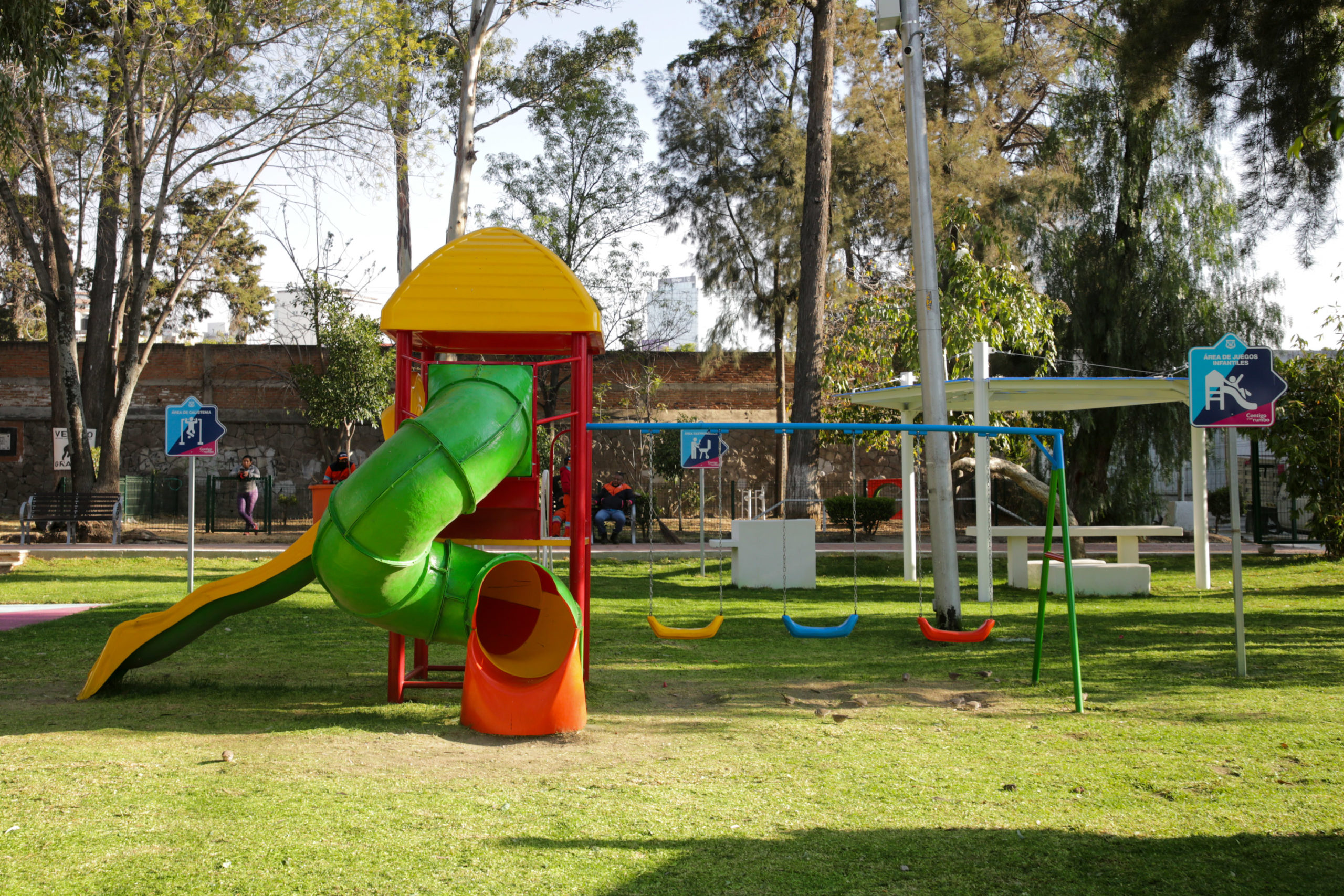 Alcalde de Puebla anuncia la rehabilitación de más de 130 parques al término de su administración