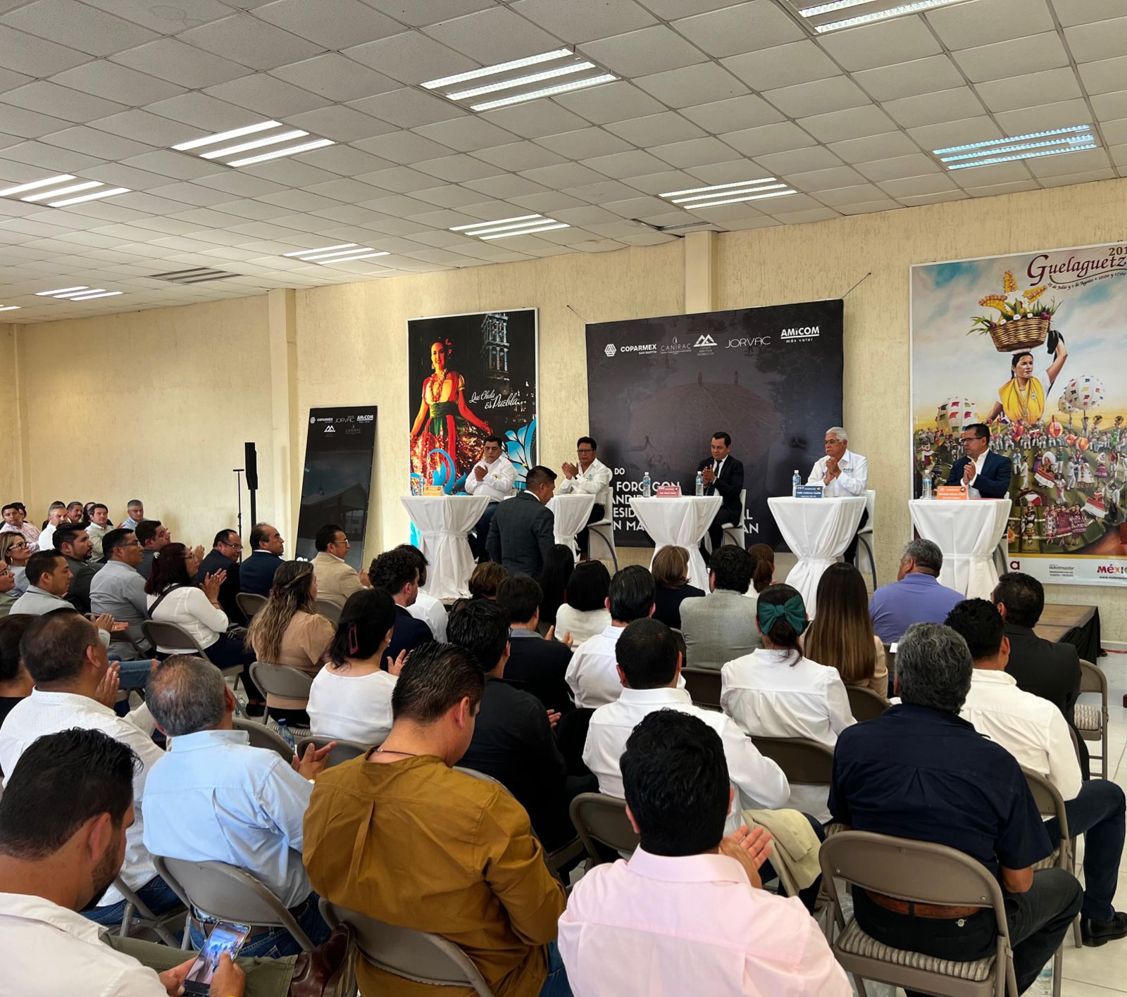 Juan Manuel Alonso, el candidato con las mejores propuestas en el foro "Candidatos a presidentes municipales"