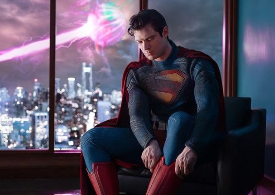 Primer vistazo a David Corenswet como Superman: detalles reveladores