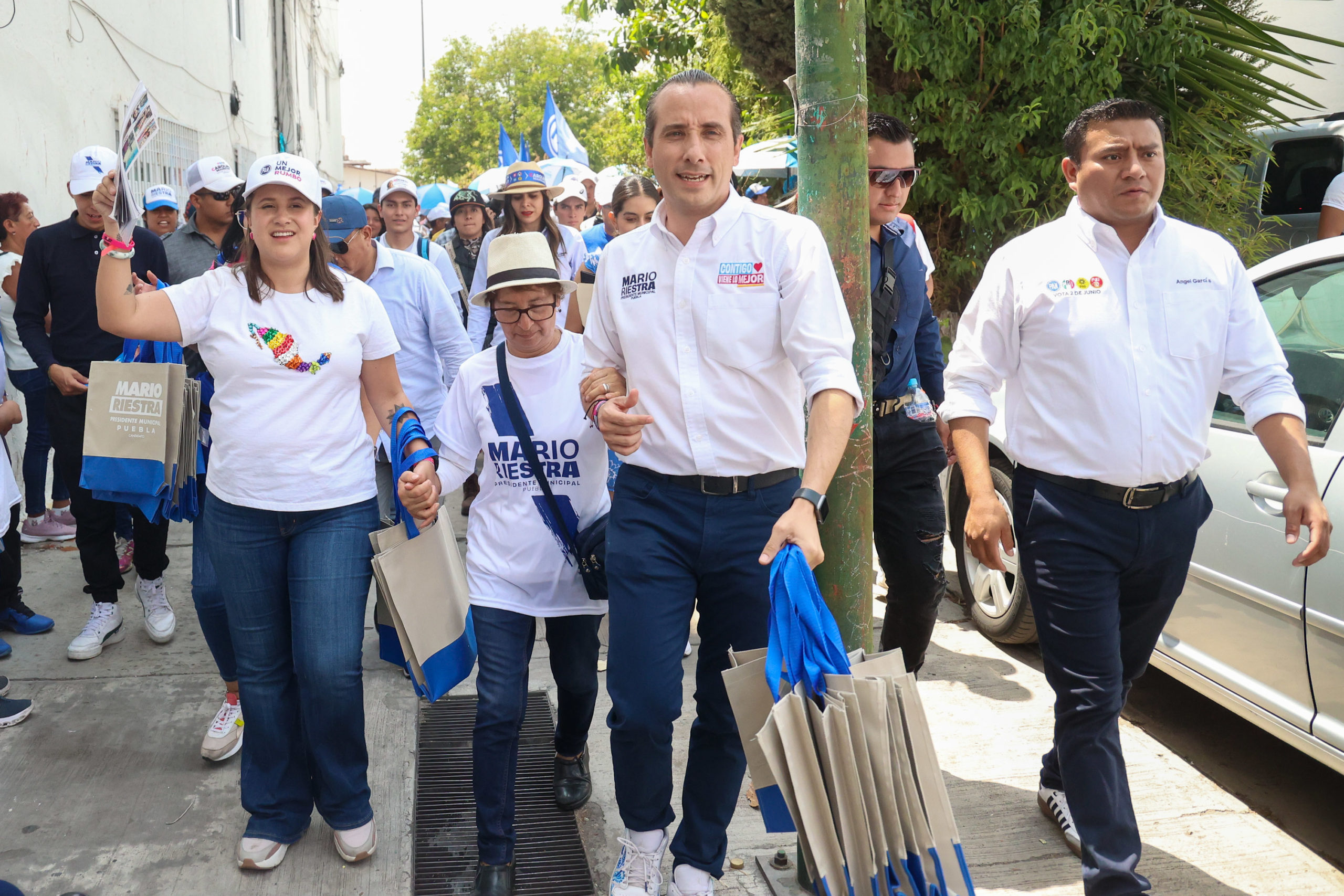 Diana Vega Gálvez y Mario Riestra