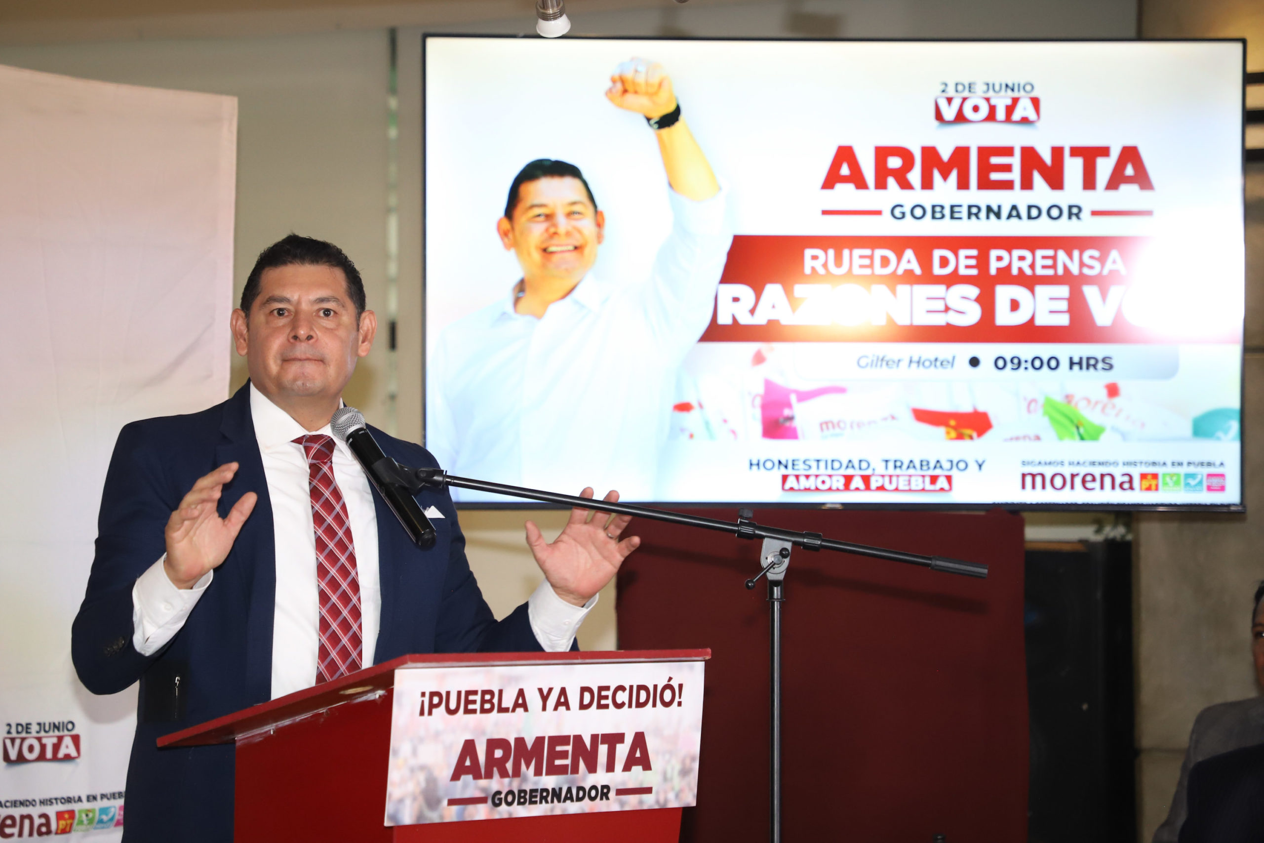 Defiende Armenta al gobernador Céspedes tras ataques de Eduardo Rivera