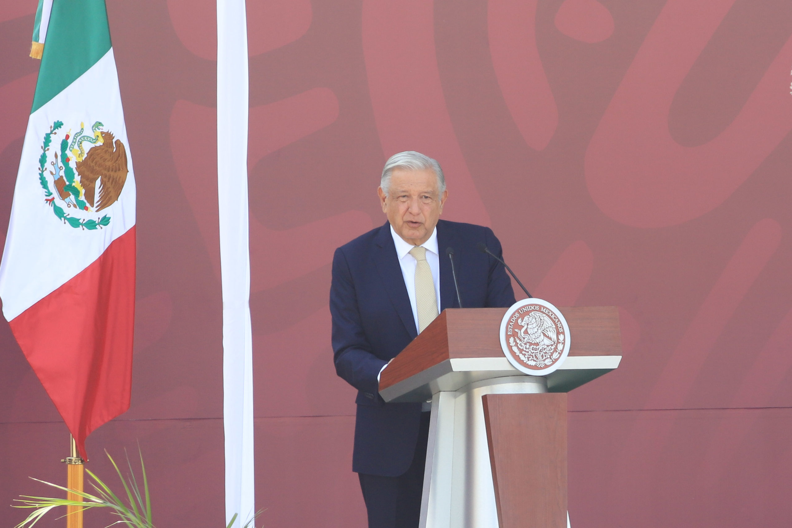 Buena relación de respeto y económica se tiene con el país vecino: AMLO