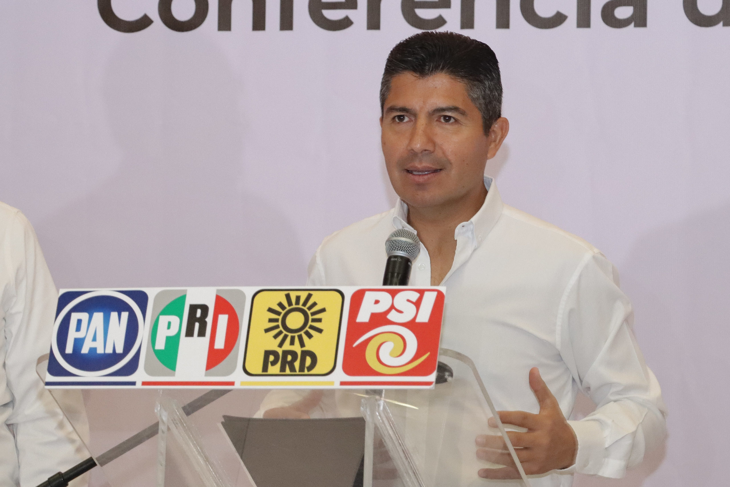 Expone Eduardo Rivera propuestas para fomentar masivamente el empleo en Puebla 