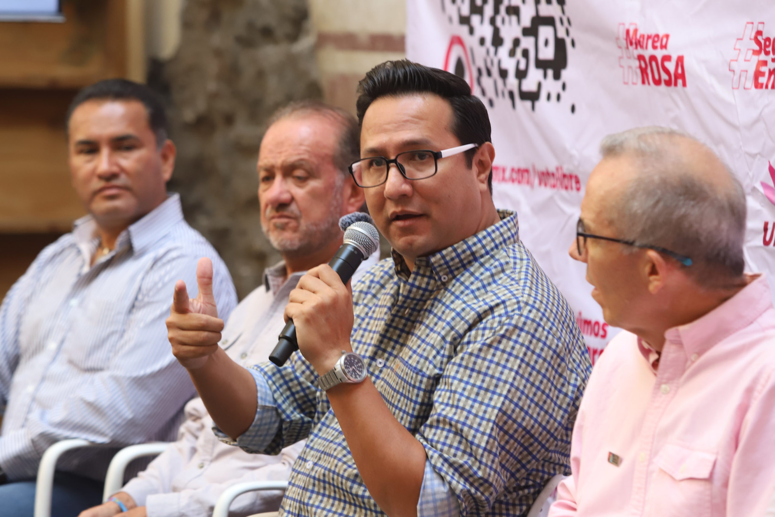 Anuncia agrupación Unidos una nueva marcha de la Marea Rosa con Eduardo Rivera y Mario Riestra
