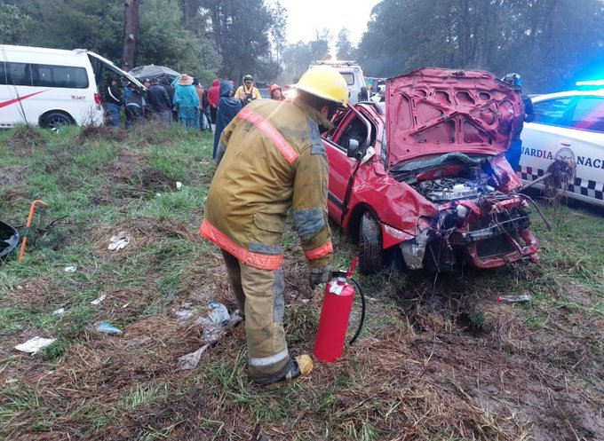 Cae al barranco en Mazapiltepec de Juárez