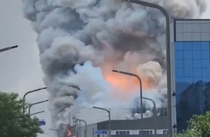 Incendio en fábrica de baterías en Corea del Sur deja veinte muertos