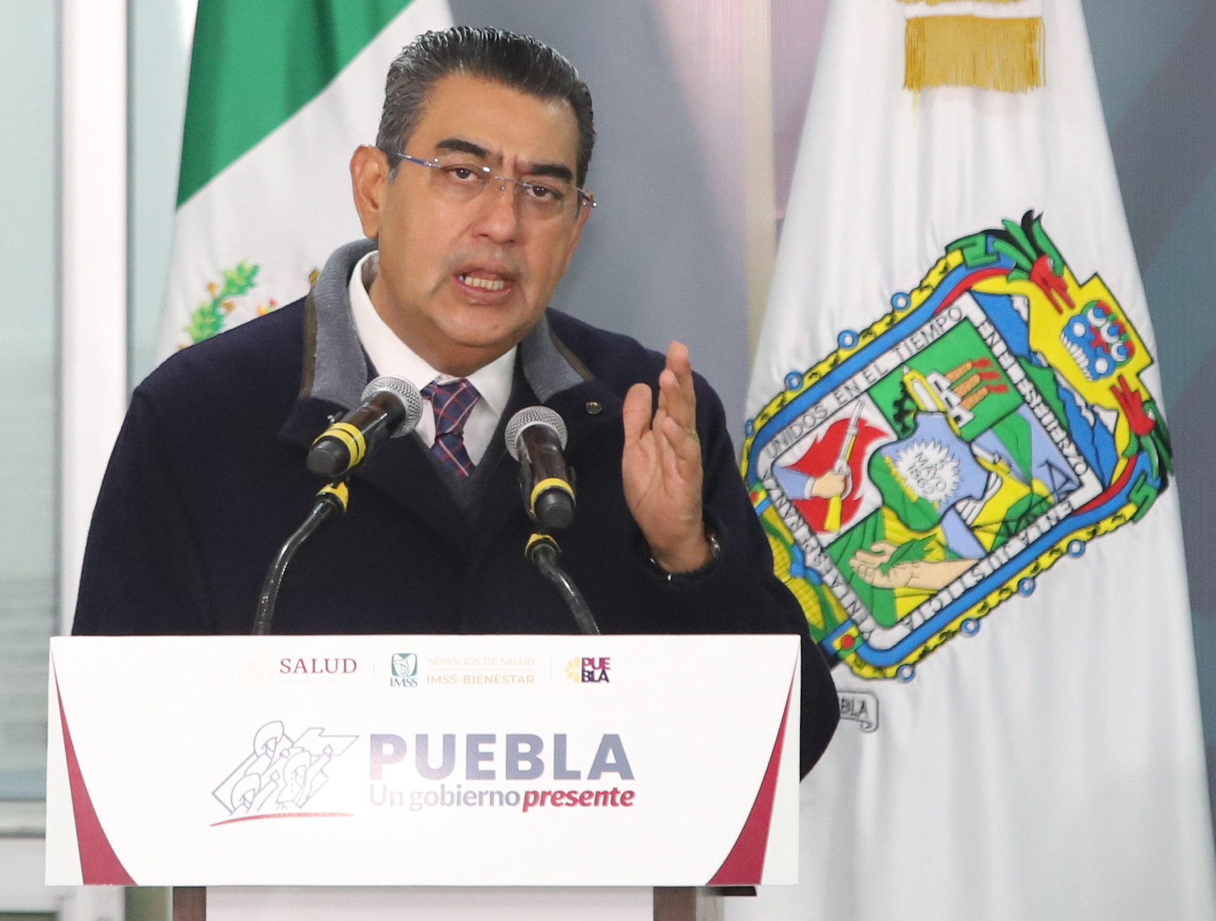 Gobernador de Puebla descarta trasladar secretarías a Casa Puebla