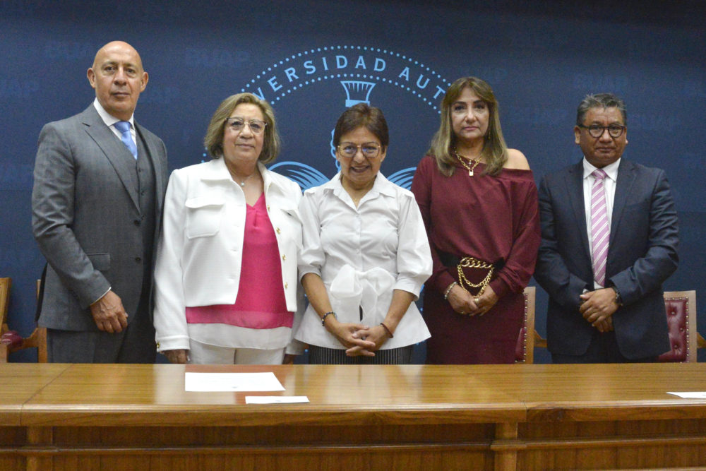 buap-contaduria-lilia-cedillo-monserrat-vera