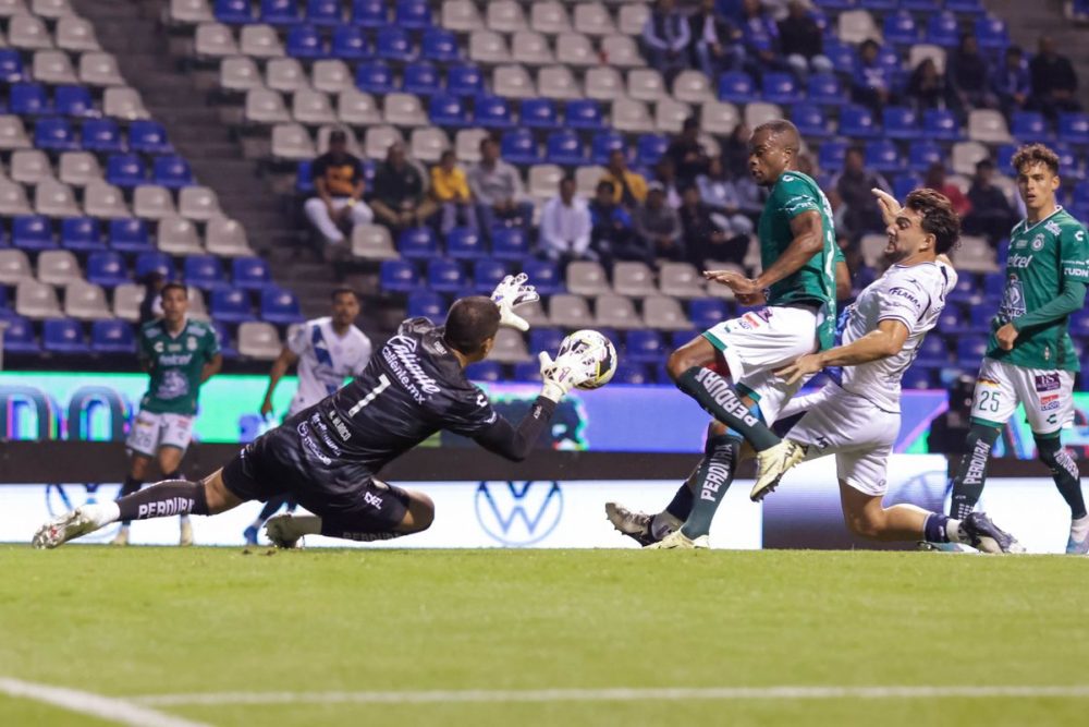 puebla-vs-leon-apertura-24