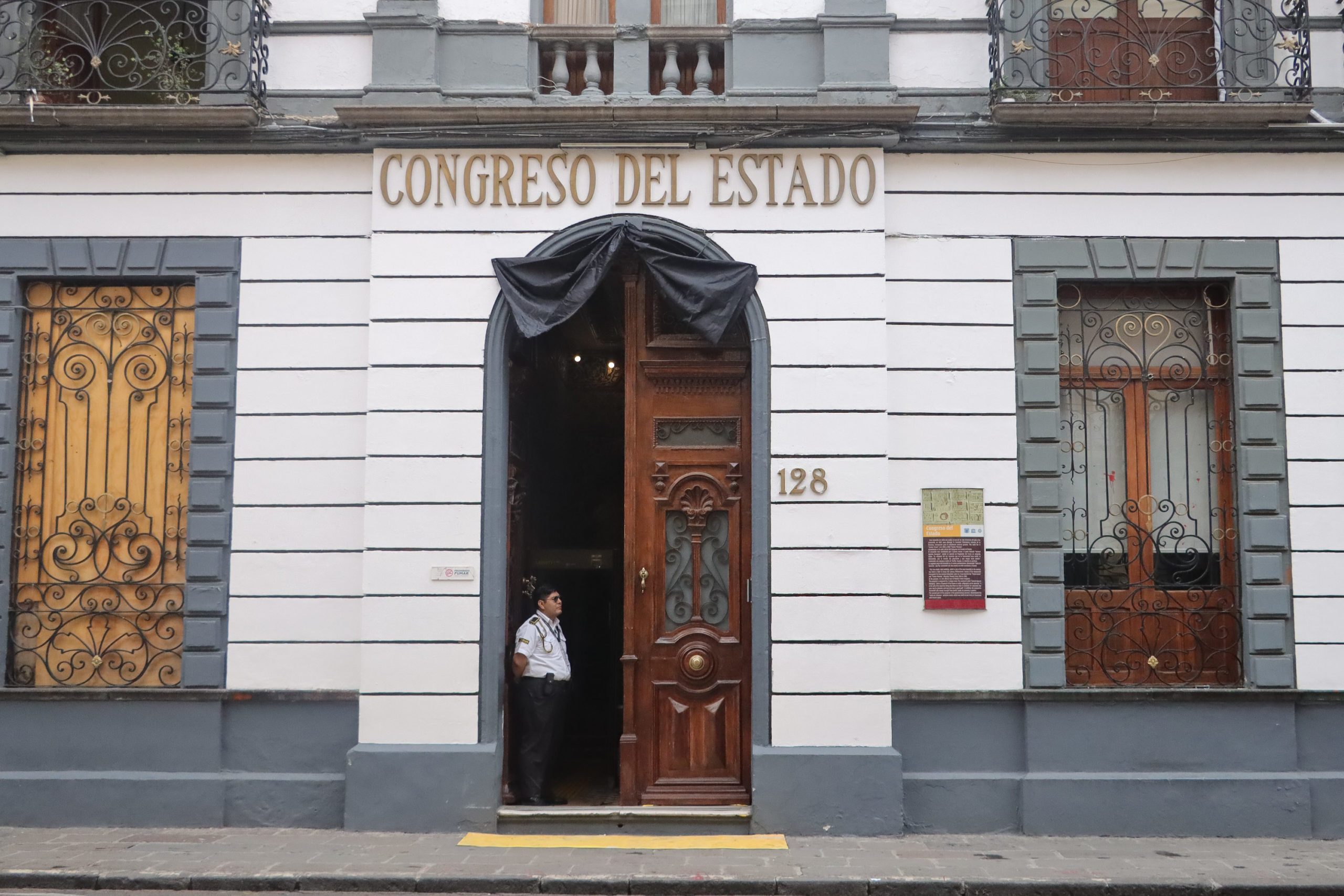 Realizará Congreso de Puebla homenaje póstumo al diputado Carlos Navarro