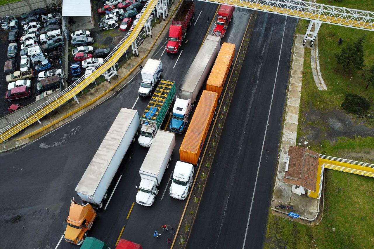 Bloqueos en autopista México-Puebla