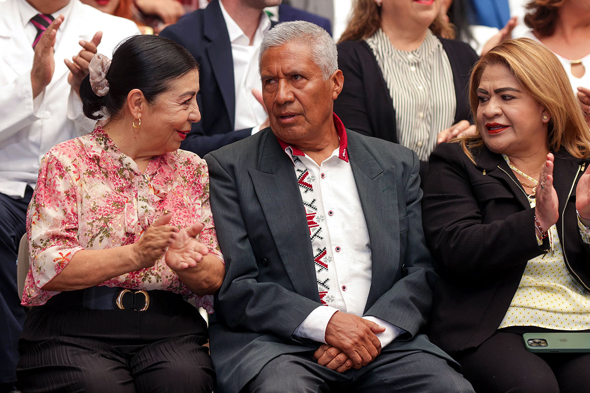 virginia-gonzalez-manuel-viveros-josefina-morales