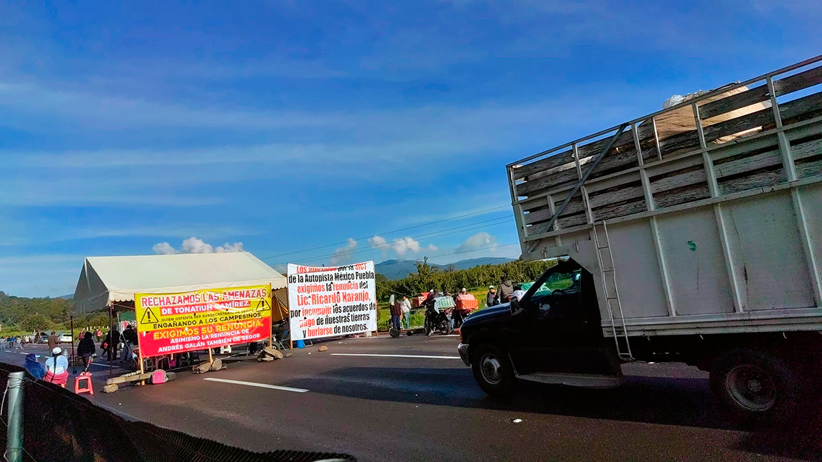 bloqueo-autopista-mex-pue-tlahuapan