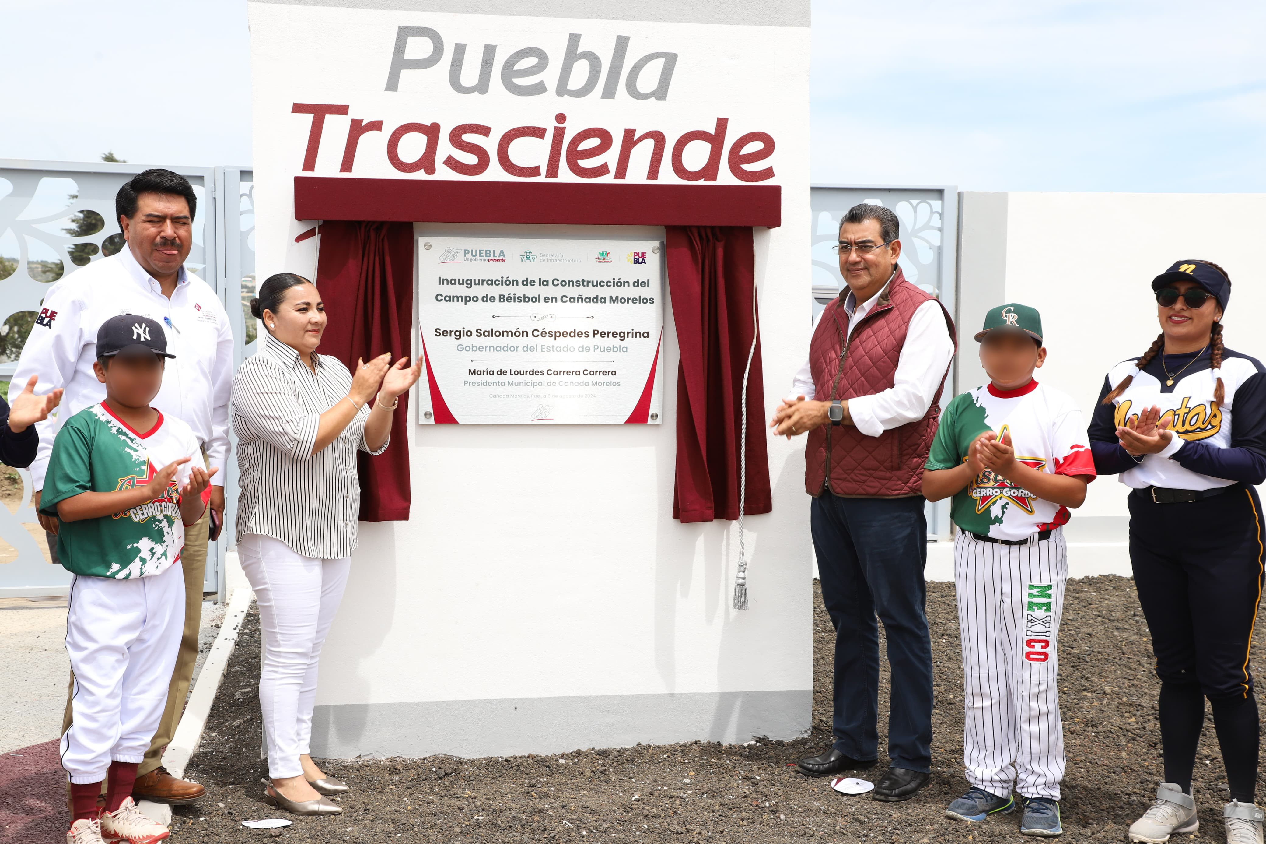 Con entrega de campo de béisbol, gobierno de Sergio Salomón impulsa la recreación ciudadana