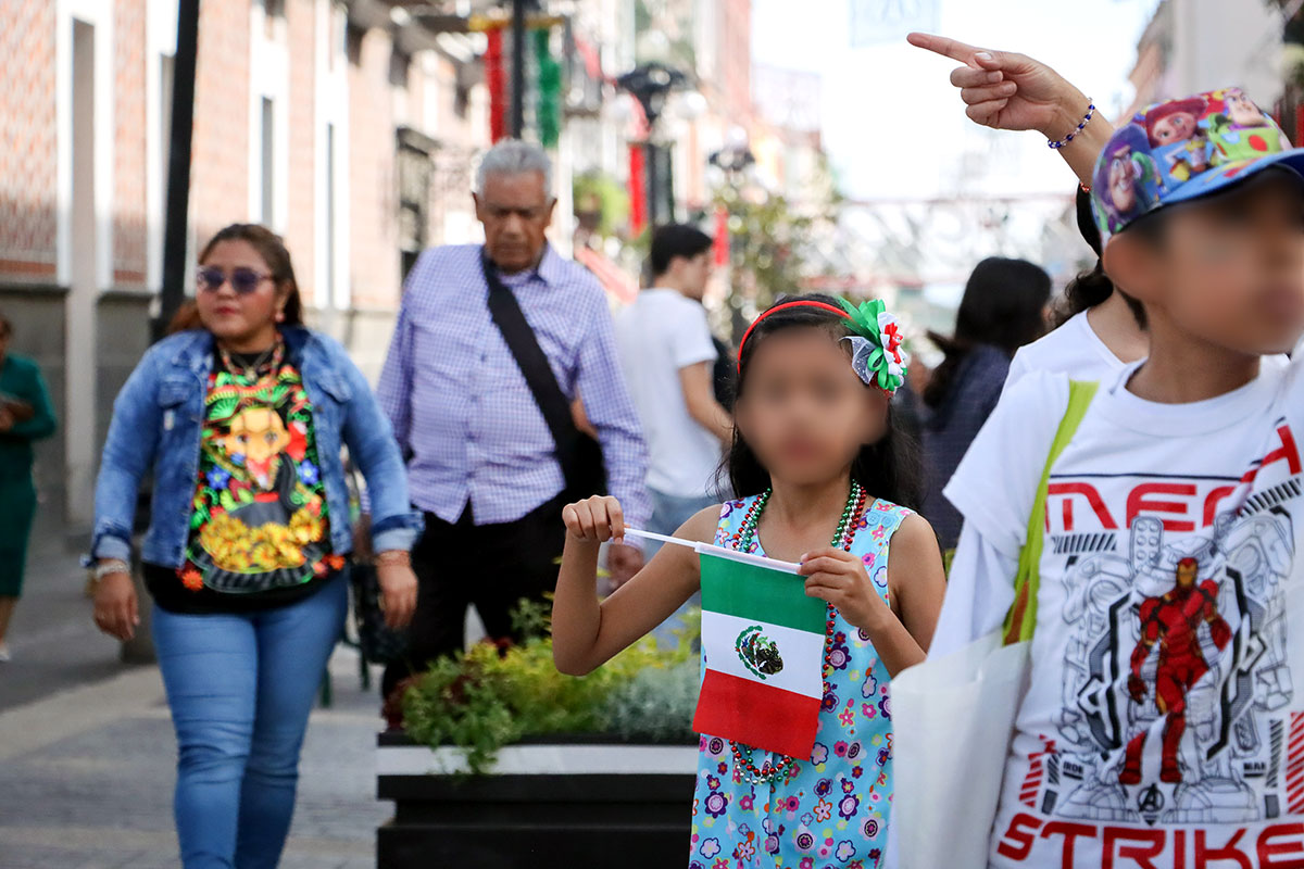 grito-independencia-zocalo-pue