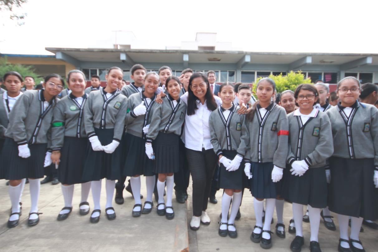 Ariadna Ayala fortalece el futuro de jóvenes atlixquenses con nuevas obras educativas