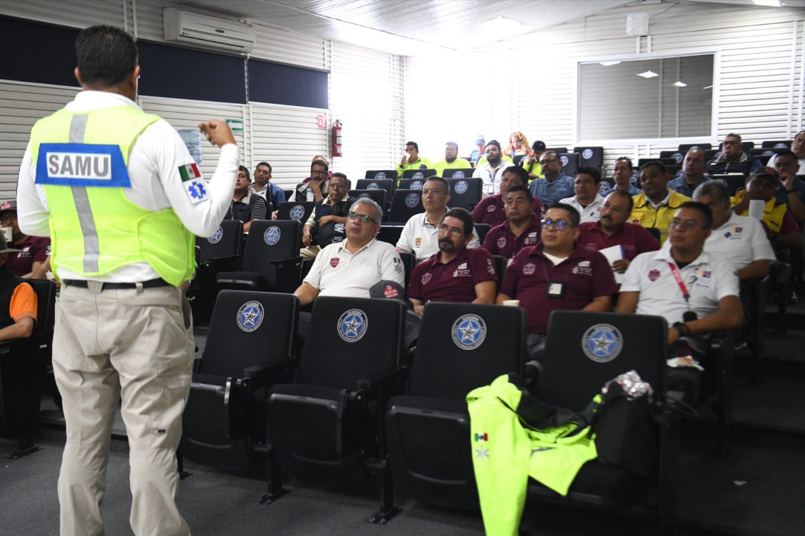 SUMA refuerza la capacitación en manejo de ambulancias