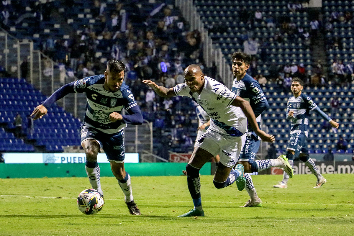 ¡Feria de goles en el Cuauhtémoc! El Club Puebla won 2-3 at home against Pachuca