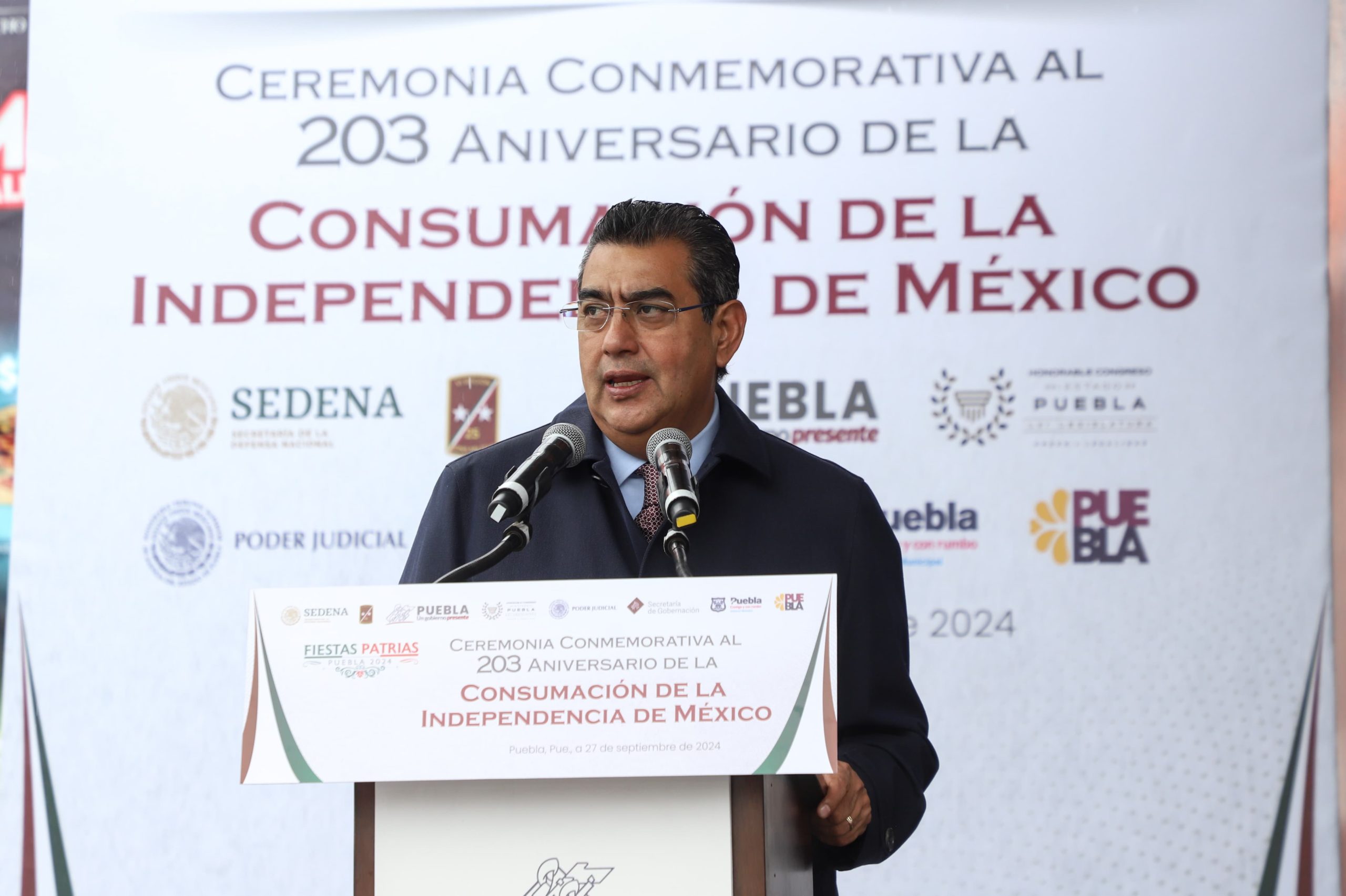 Gobernador de Puebla resalta el legado de héroes patrios en el 203 aniversario de la Consumación de la Independencia de México