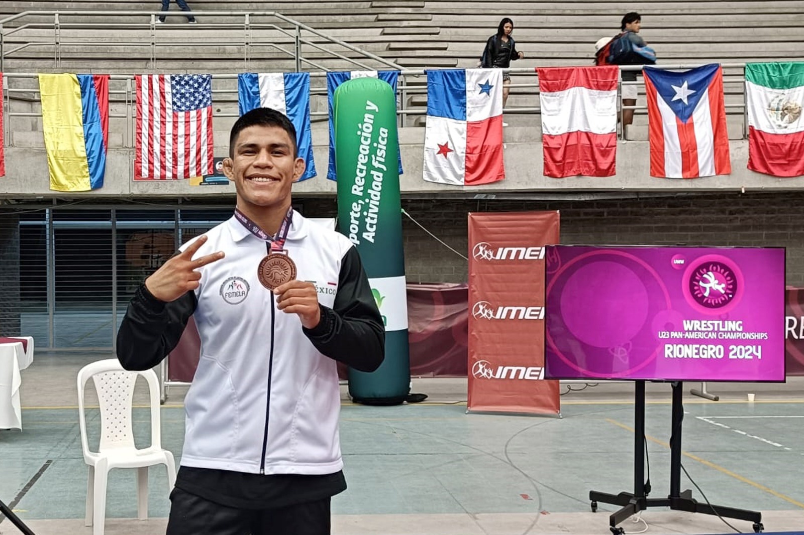 Brian López Barroso, atleta de la BUAP