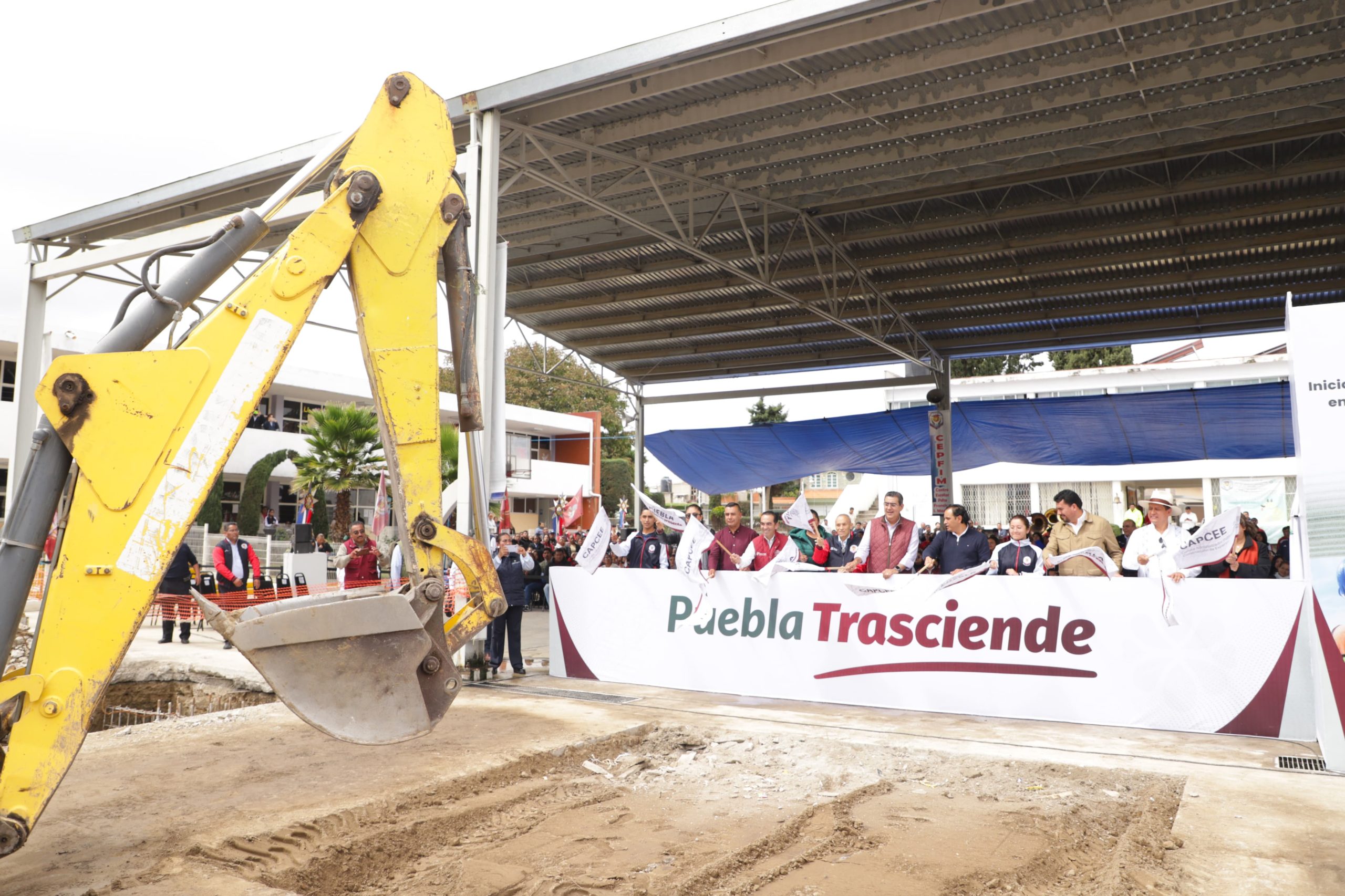 Gobierno de Puebla continúa invirtiendo recursos en todo el estado; entrega obras en tres municipios