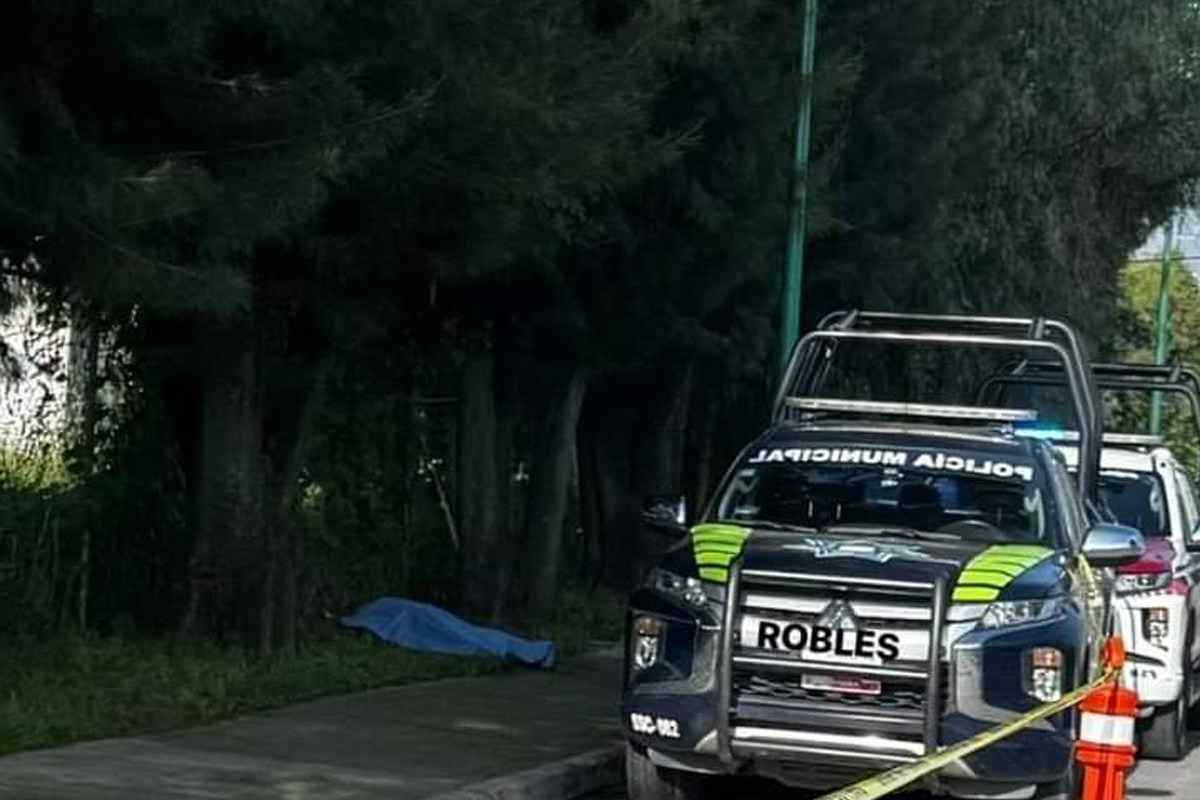 Hombre de 40 años muere cerca de la entrada del Parque Industrial 2000