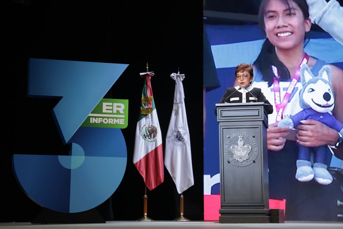 lilia-cedillo-buap-tercer-informe-de-labores