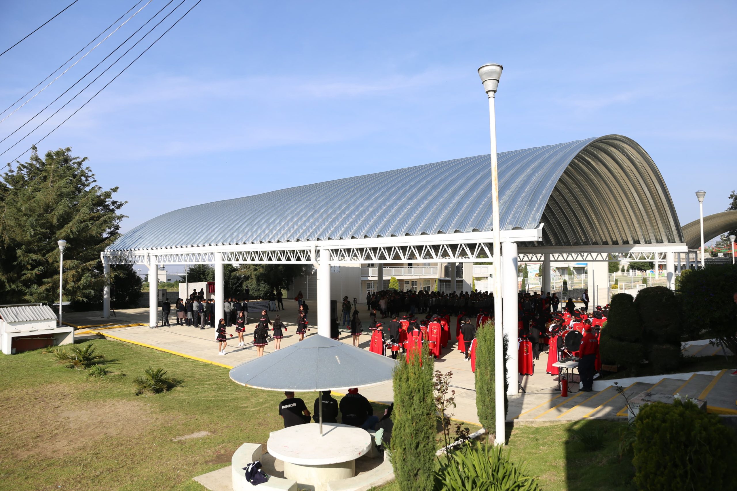 Gobernador de Puebla inaugura obras educativas en San Miguel Canoa, en beneficio de pueblos originarios