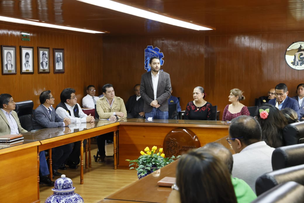 Vinculación con instituciones tecnológicas, clave para el futuro de Puebla: Armenta Arellano