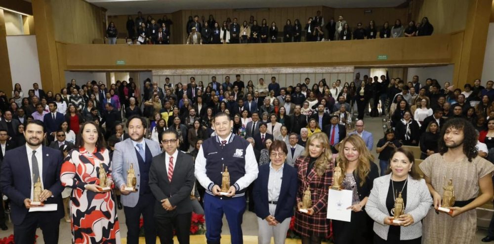 alejandro-armenta-presea-minerva-buap