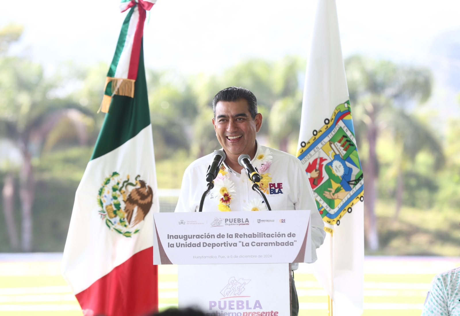 Gobernador de Puebla entrega unidades deportivas rehabilitadas en varios municipios 