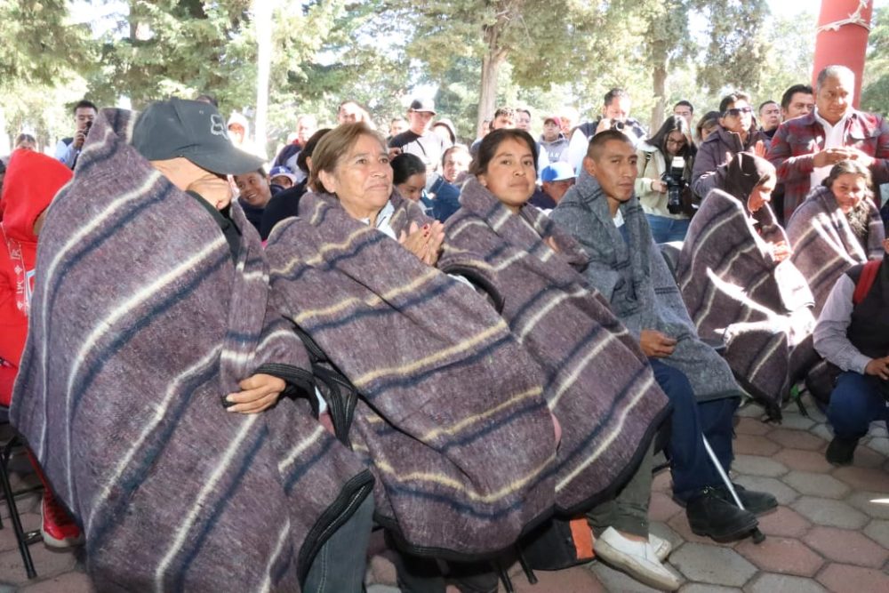 armenta-entrega-cobijas-libres