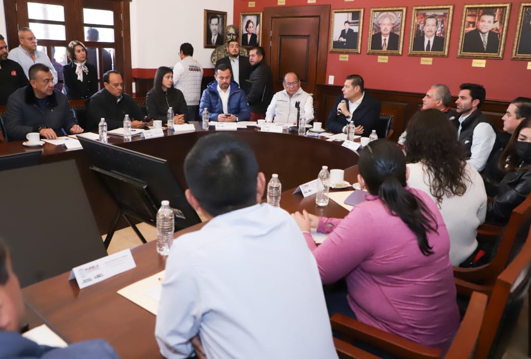Reunión con ediles de la región de Huauchinango