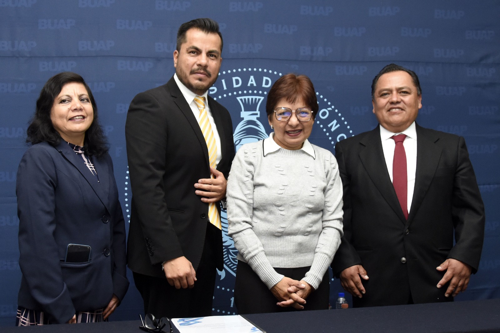 Informe de labores en Preparatoria Lázaro Cárdenas del Río
