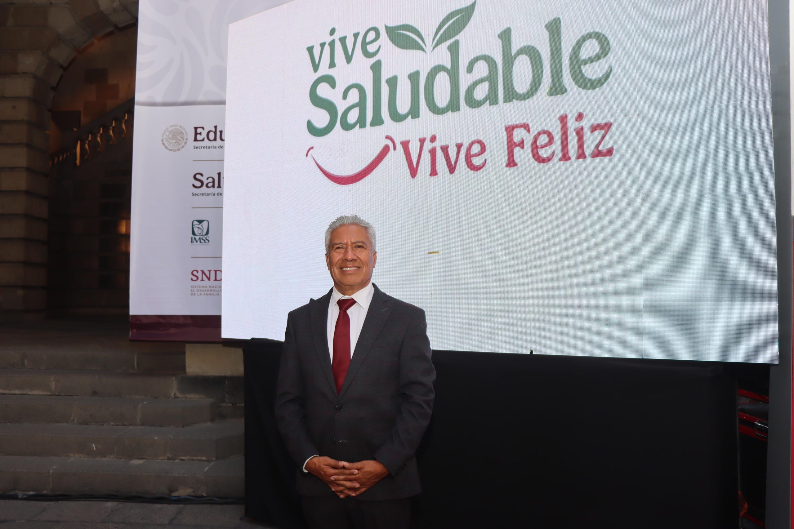 Manuel Viveros Narciso, secretario de Educación Puebla