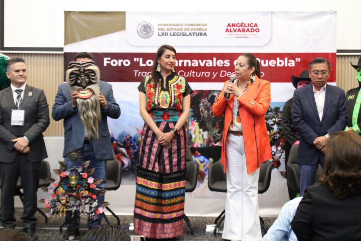 Angélica Alvarado lleva a cabo el foro “Carnavales de Puebla: Tradición, Cultura y Desarrollo”