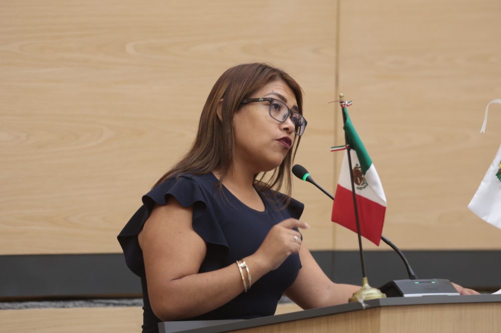 leonela-jazmin-martinez-ayala