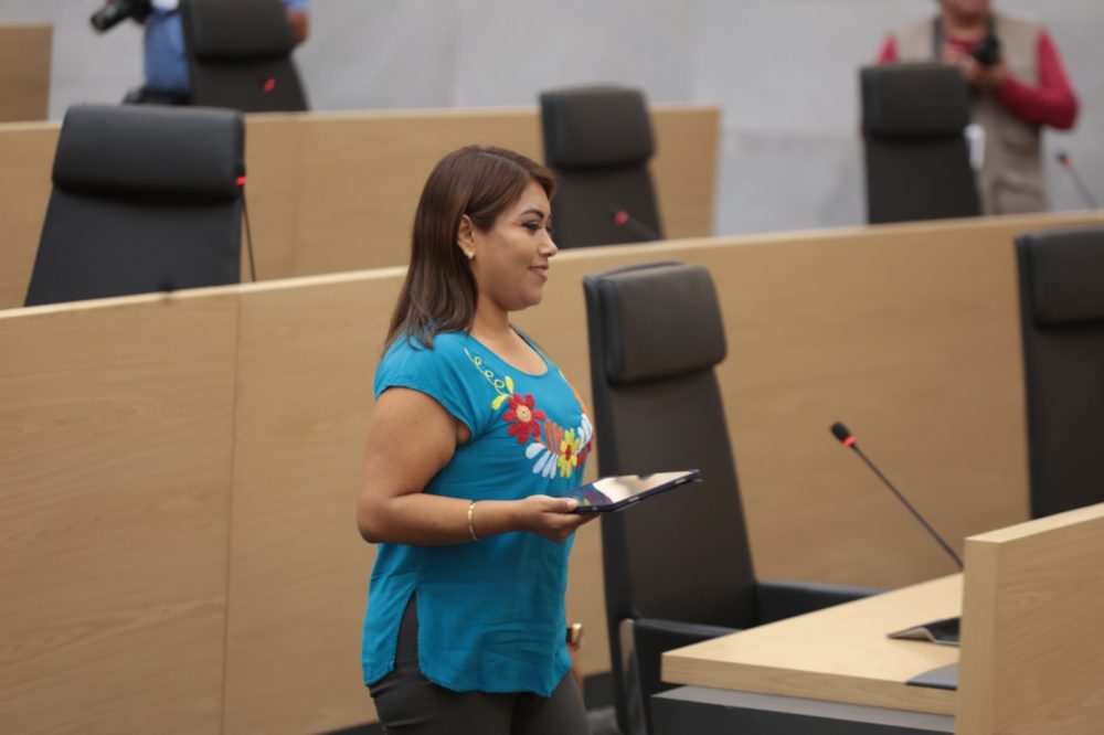 leonela-jazmin-martinez-ayala