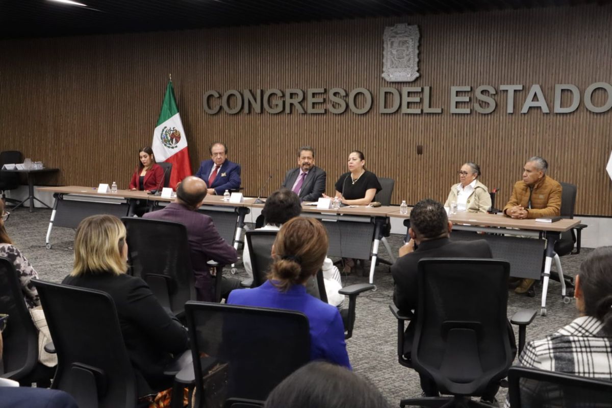 congreso-pue-convenios-cobaep-universidad-ieu