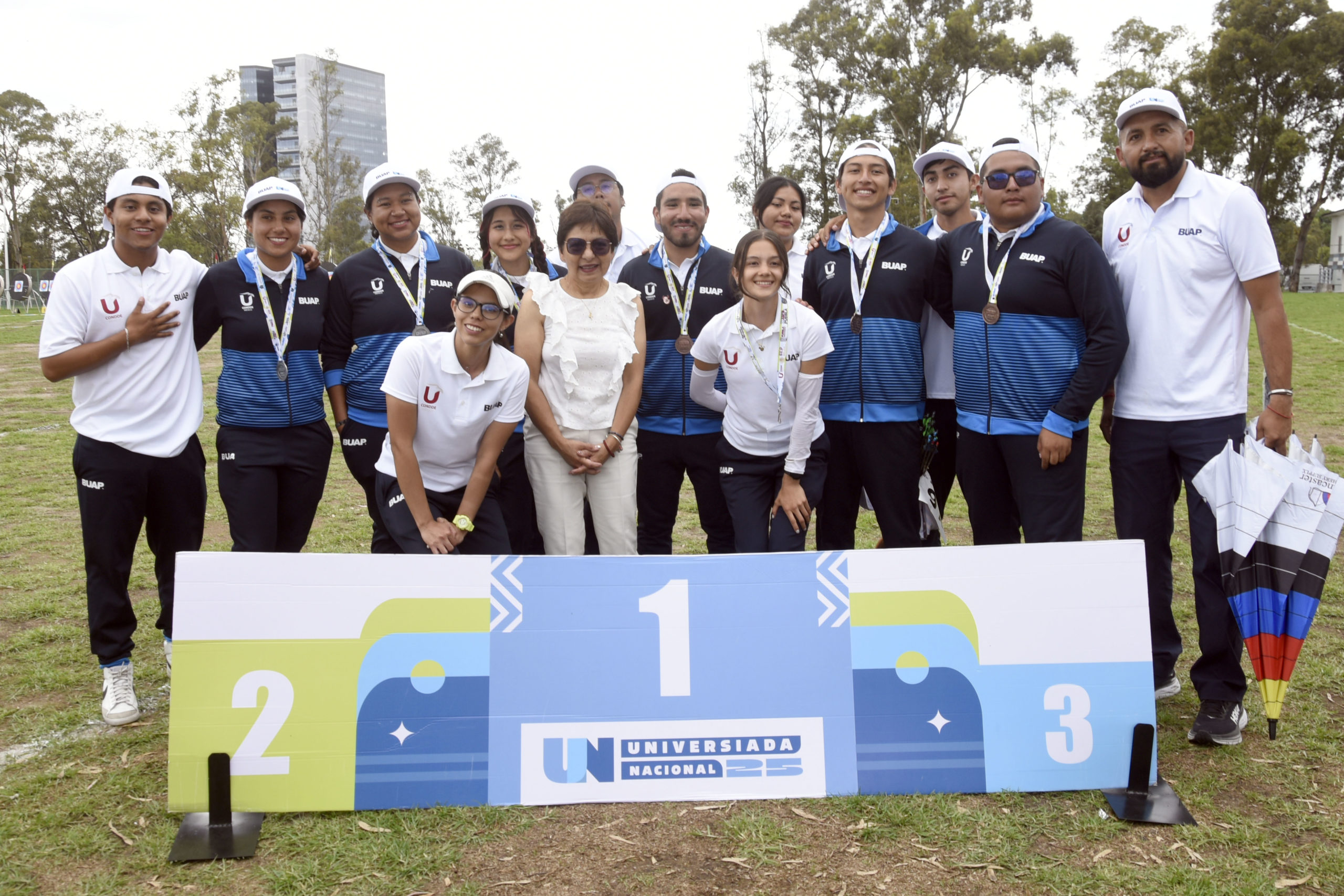 Lobos BUAP gana medallas de plata y bronce en tiro con arco