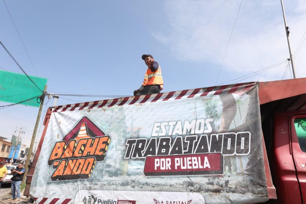 ayto-pue-pepe-chedraui-bacheando-puebla