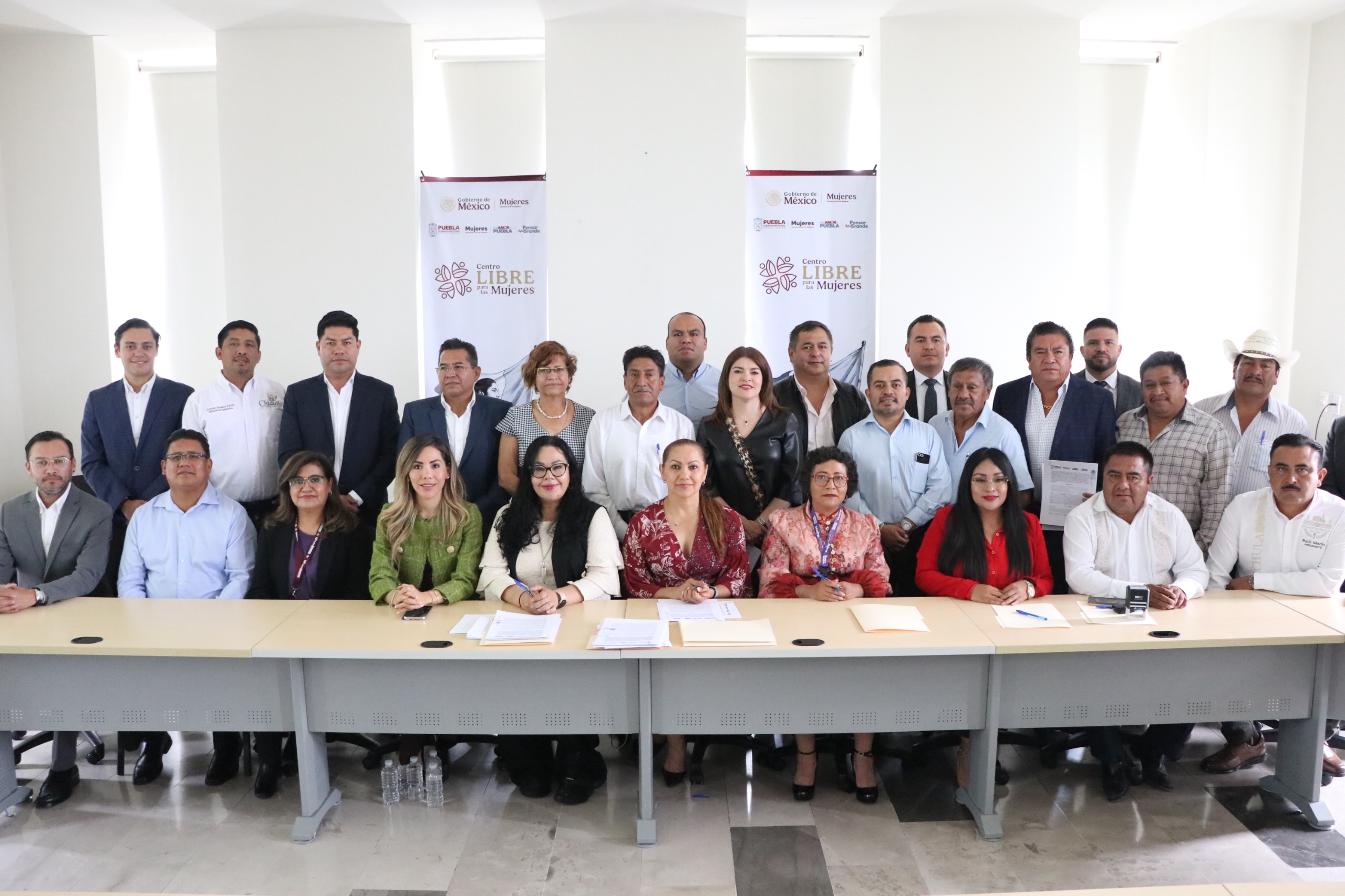 Secretaría de las Mujeres firma convenios con municipios para instalación de Centros LIBRE