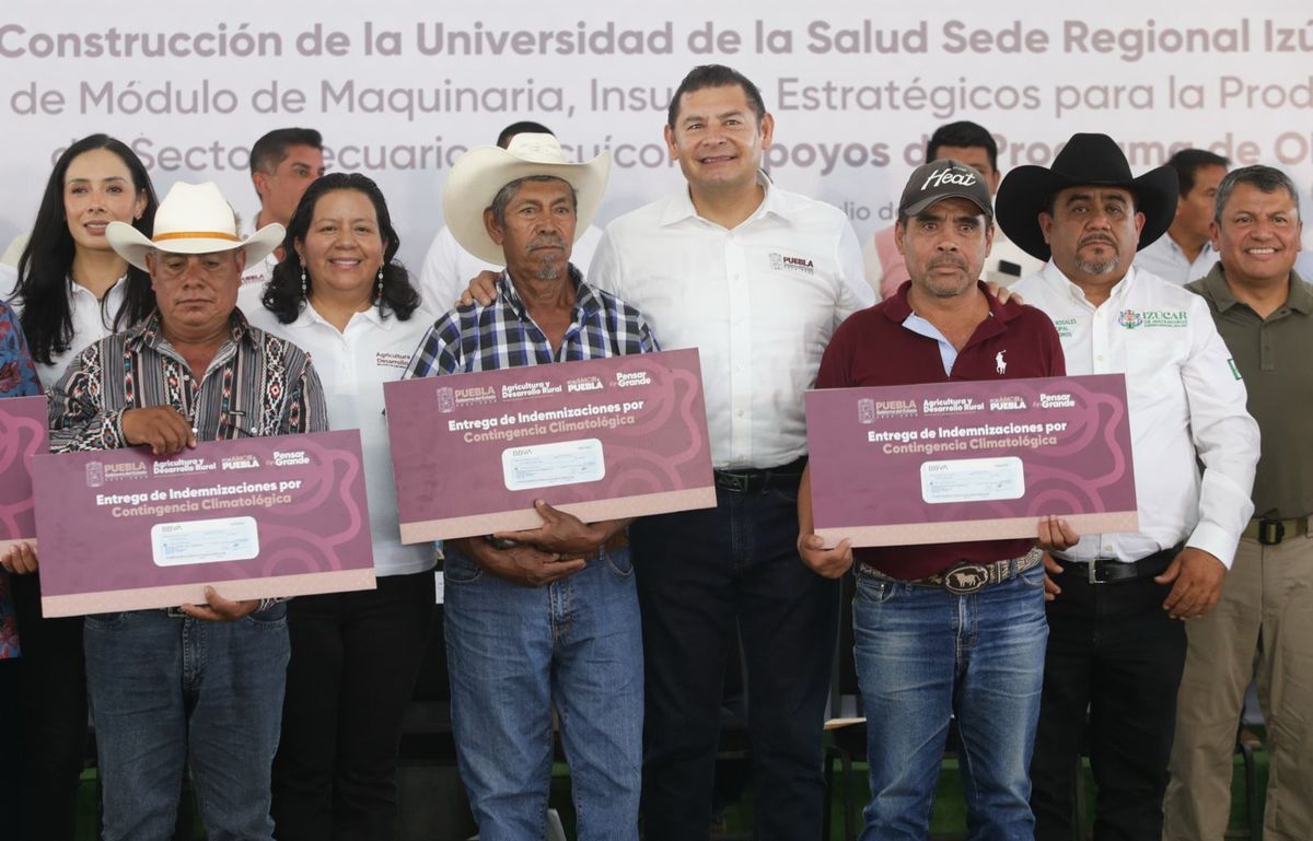 gob-pue-entrega-modulo-maquinaria-izucar