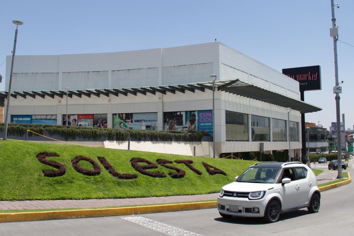 plaza-solesta