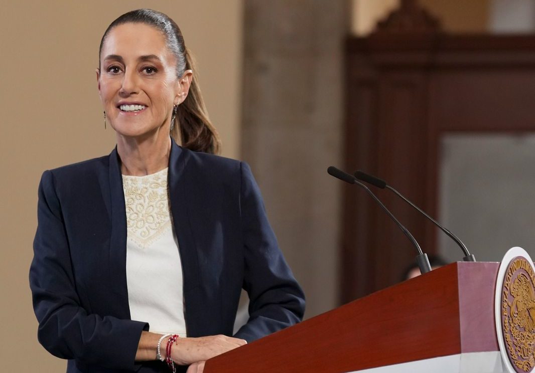 Claudia Sheinbaum alcanza el 80% de aprobación a 10 meses de gobierno, según encuesta de Enkoll 