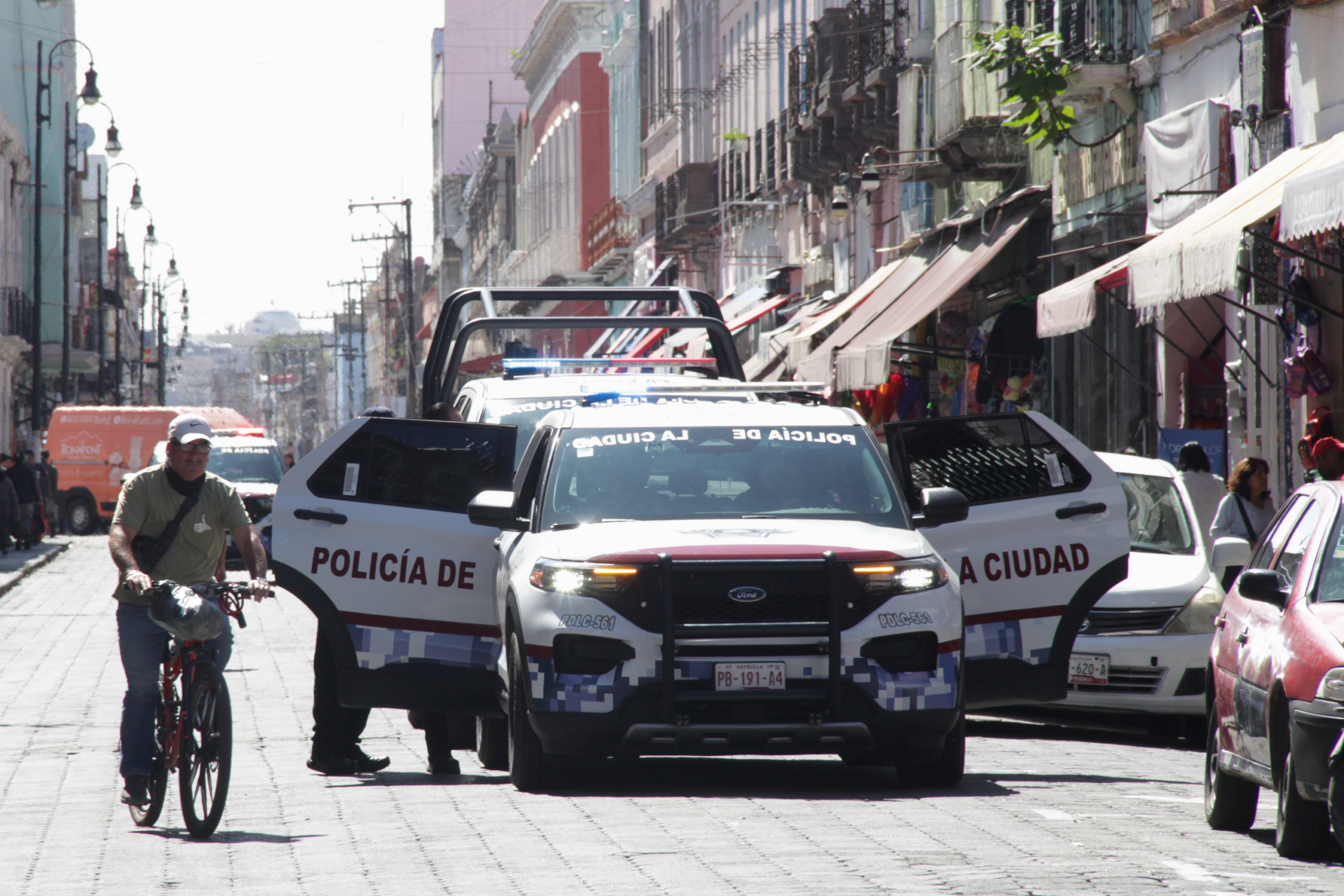 Gobierno municipal condena agresiones durante operativo contra comercio informal en Puebla
