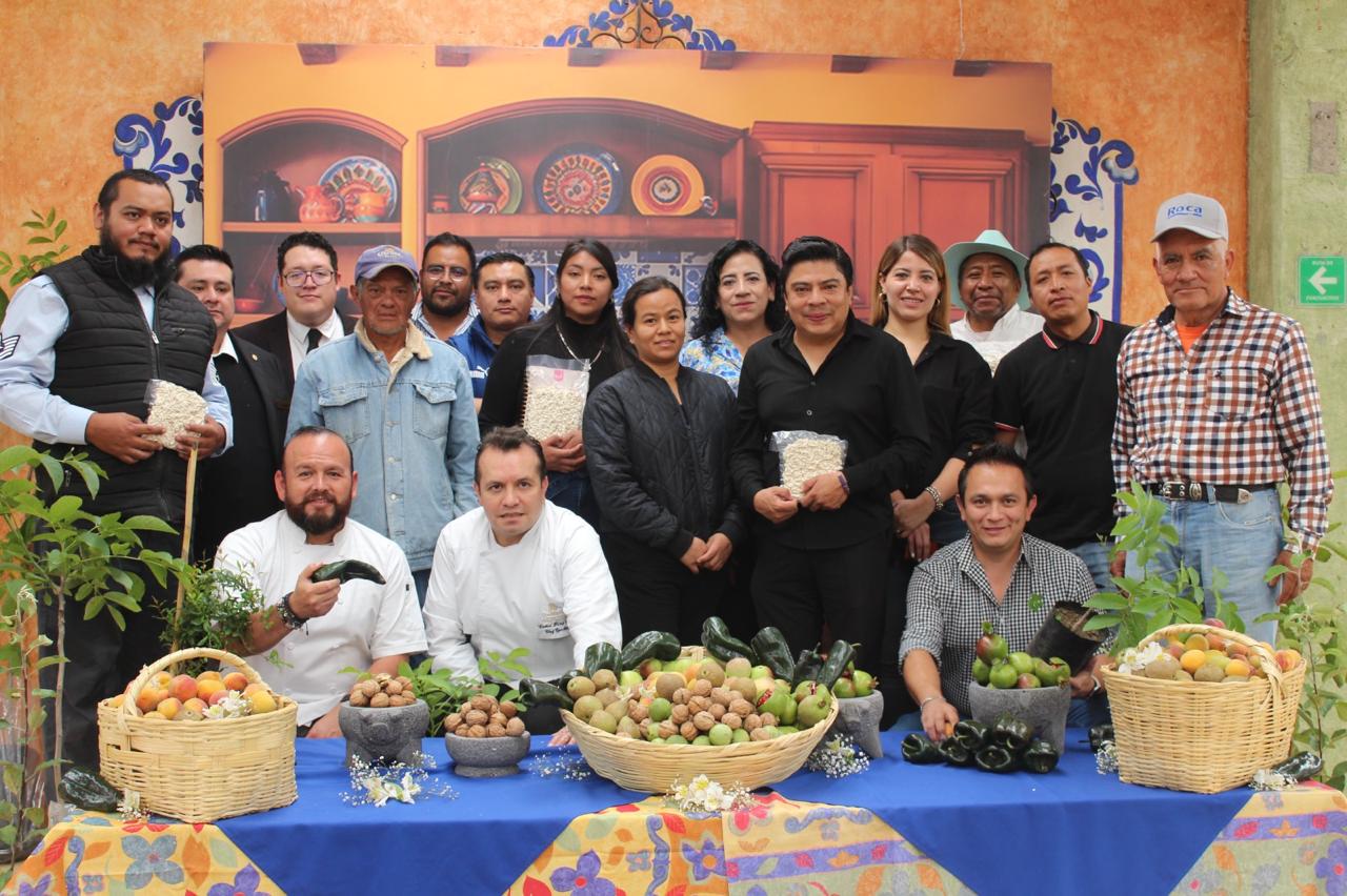 SADR y Canirac promueven consumo local de ingredientes para el Chile en Nogada